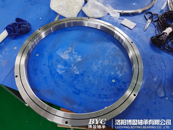 1630027118952209.jpg 精密交叉滾子軸承.jpg