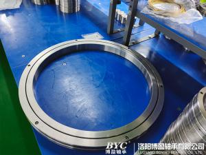 交叉滾子軸承的失效原因是什么呢?今天和大家介紹下。